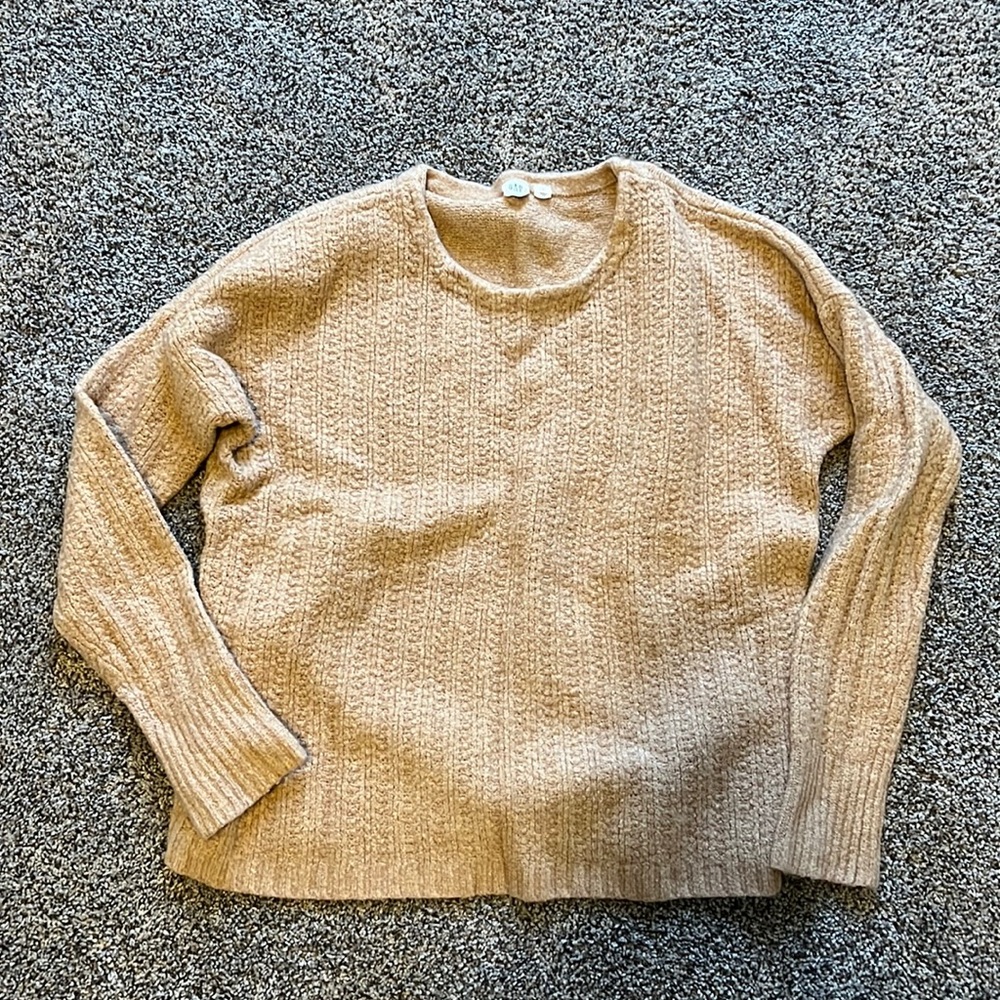 Gap crew neck sweater